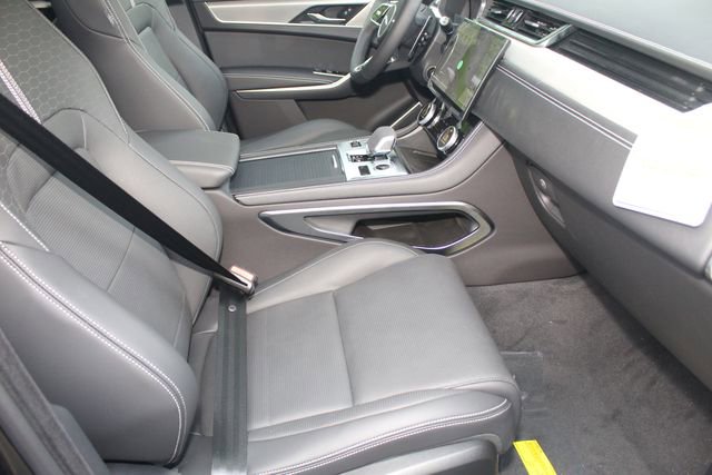 New 2026 Jaguar F-PACE R-Dynamic S image 3