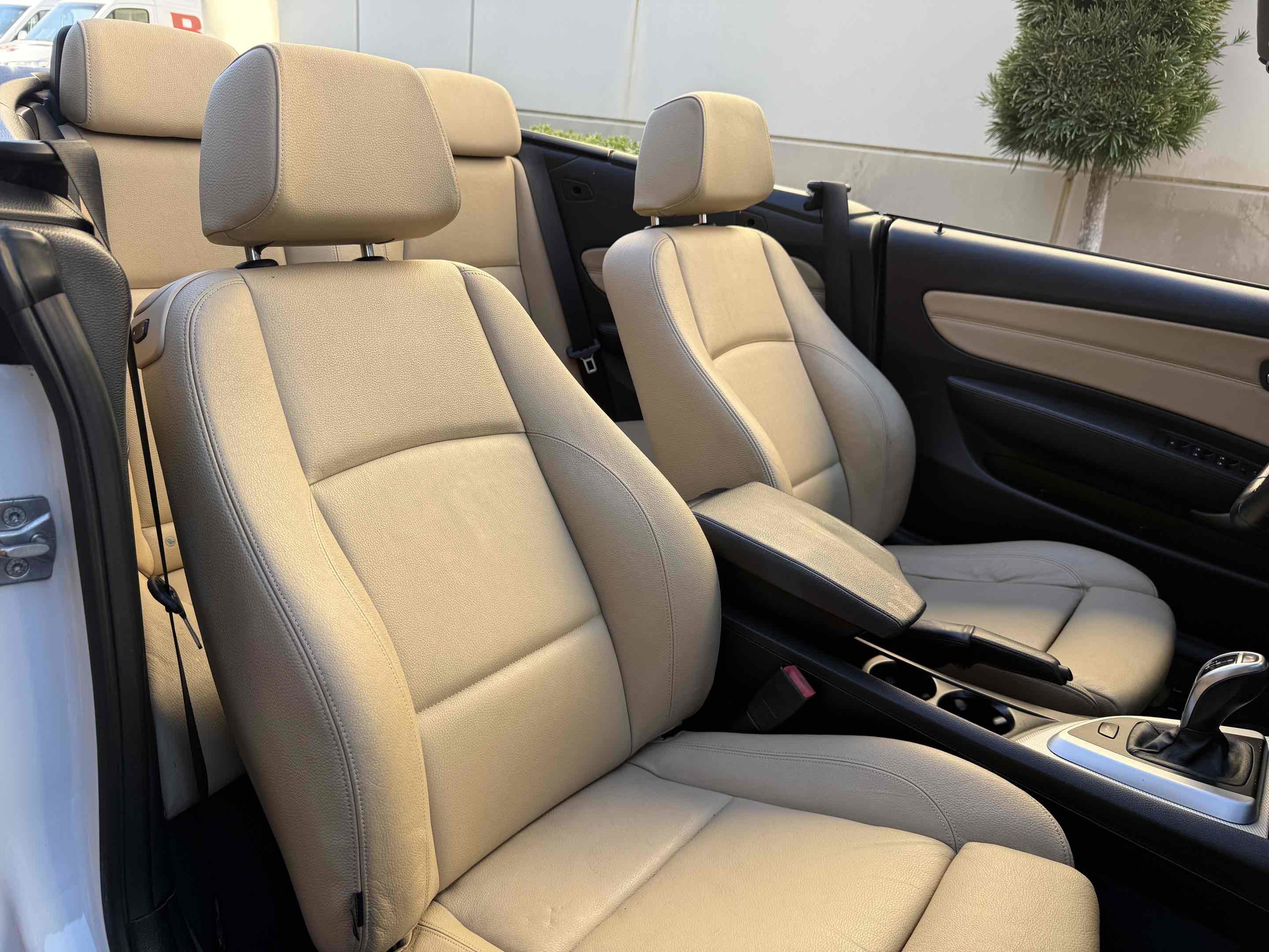 Used 2012 BMW 135i Convertible image 56