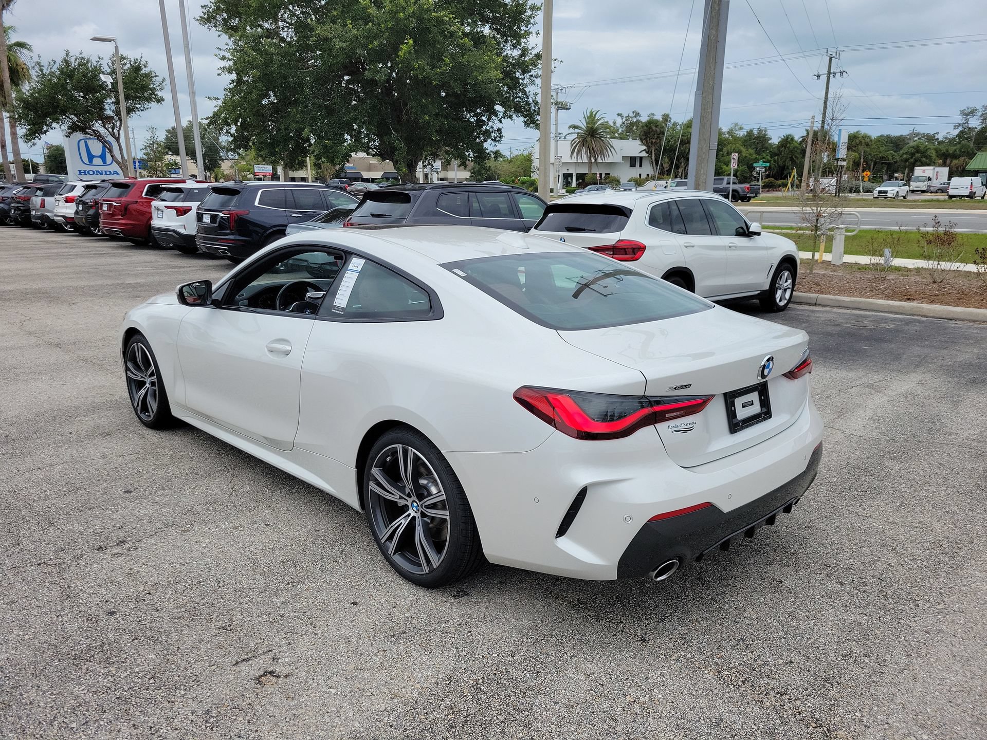 Used 2021 BMW 430i xDrive Coupe w/ M Sport Package AWD/4WD image 8