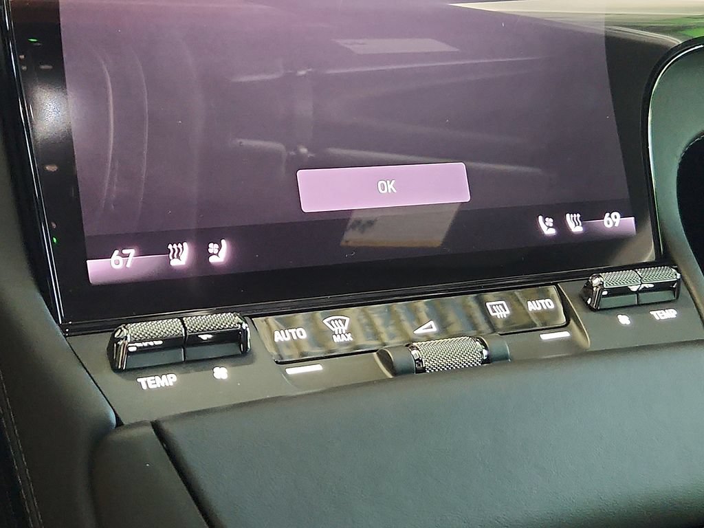 New 2026 Porsche Cayenne Electric AWD/4WD image 16
