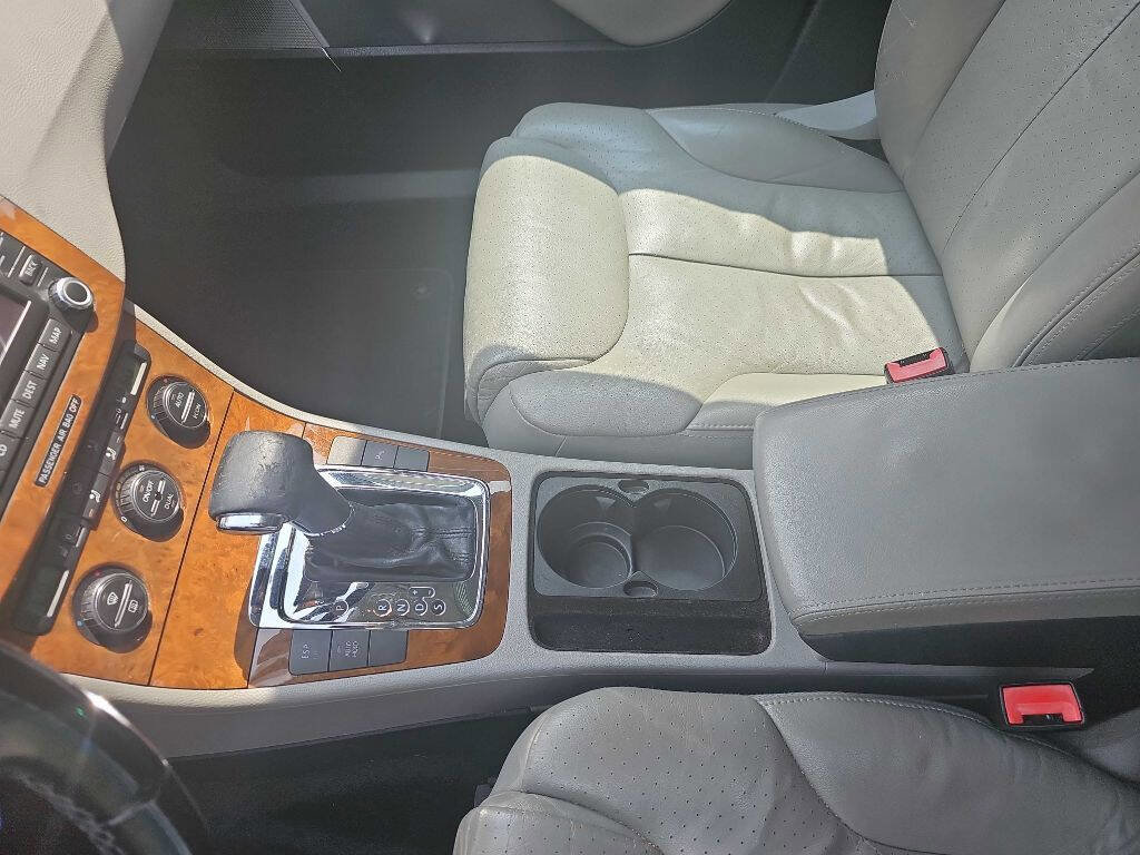 Used 2007 Volkswagen Passat 3.6 image 11