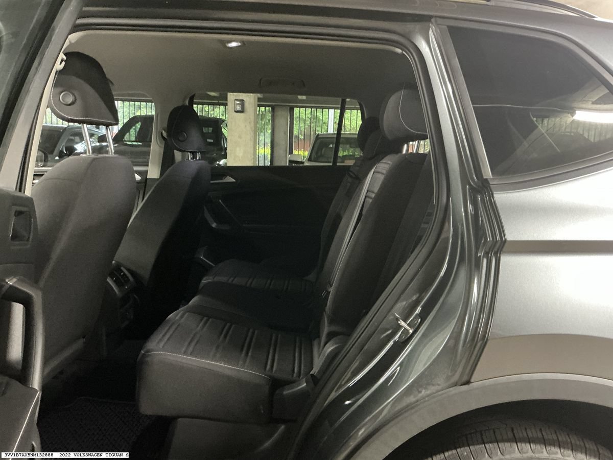 Used 2022 Volkswagen Tiguan S FWD image 9
