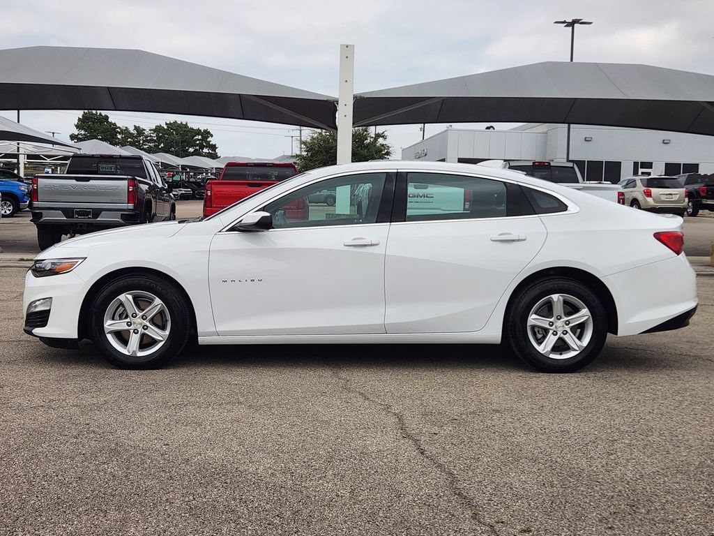 Used 2024 Chevrolet Malibu LT FWD image 4