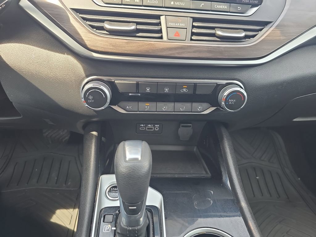 Used 2024 Nissan Altima 2.5 SV FWD image 15