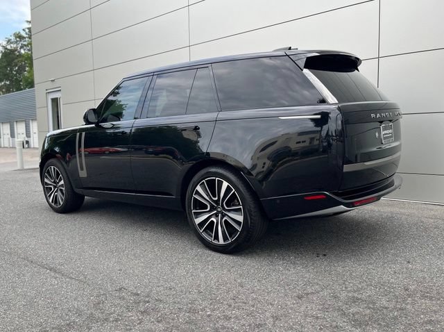 Used 2024 Land Rover Range Rover SE AWD/4WD image 6