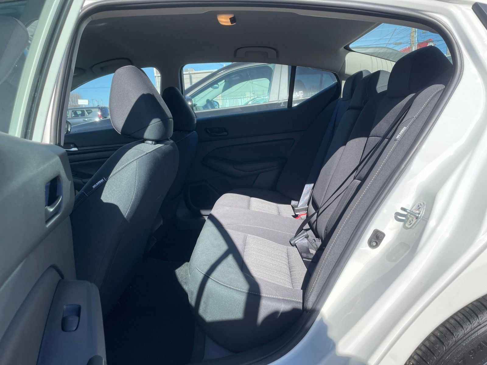 Used 2025 Nissan Altima 2.5 SV image 27