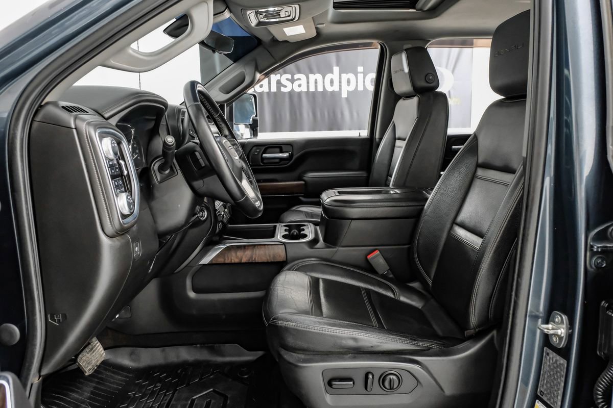 Used 2020 GMC Sierra 3500 Denali w/ Denali Ultimate Package image 29