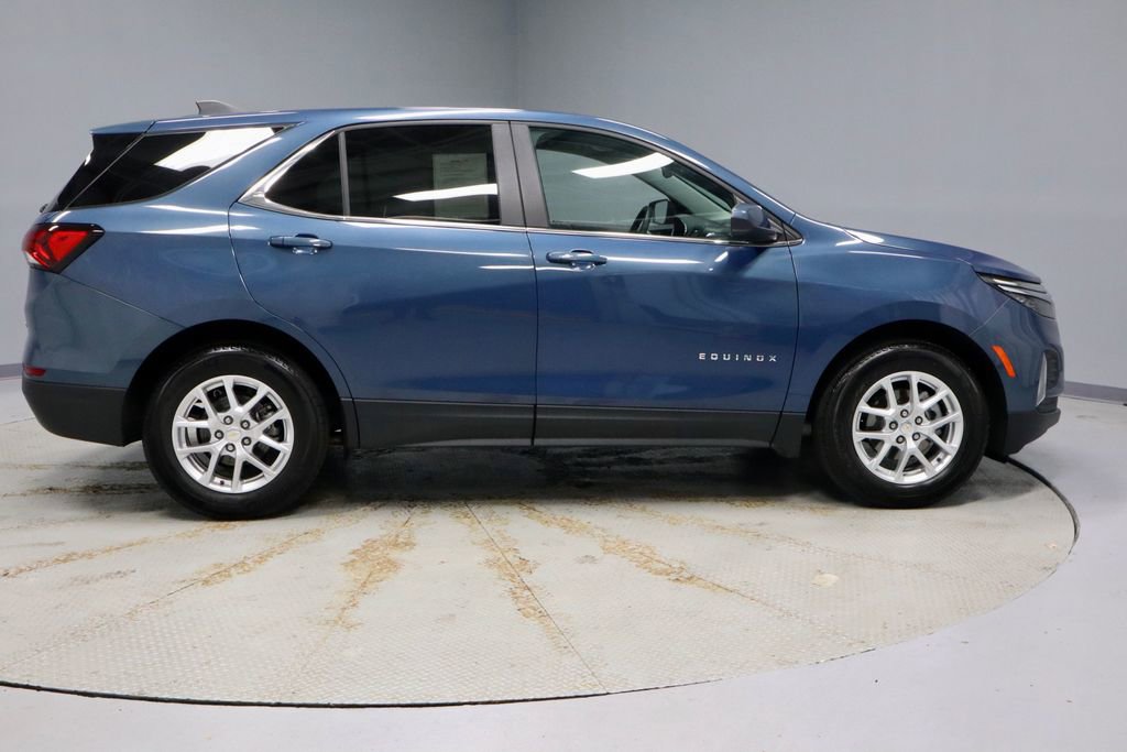 Used 2024 Chevrolet Equinox LT w/ LPO, Floor Liner Package image 12
