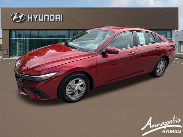 Certified 2025 Hyundai Elantra SE