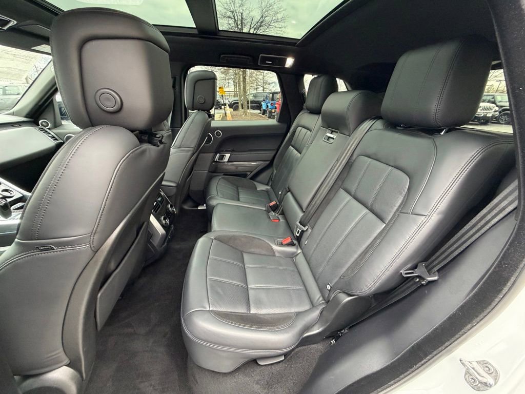 Used 2022 Land Rover Range Rover Sport HST image 18