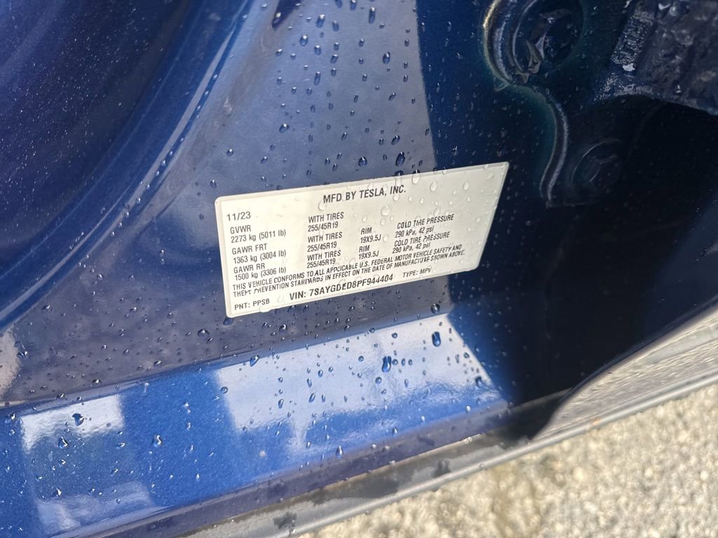 Used 2023 Tesla Model Y 2WD image 37