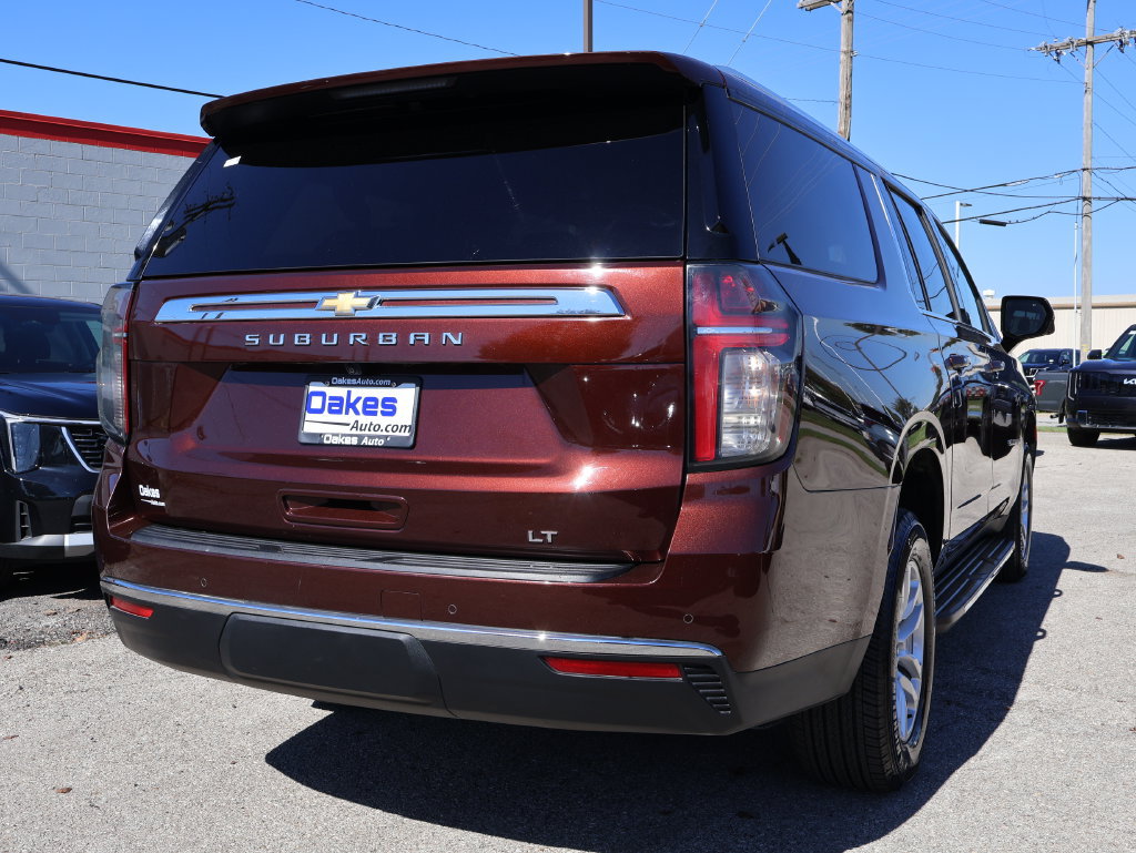 Used 2022 Chevrolet Suburban LT w/ Luxury Package AWD/4WD image 6