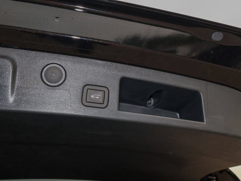 New 2027 GMC Terrain Elevation w/ Elevation Premium Package AWD/4WD image 6