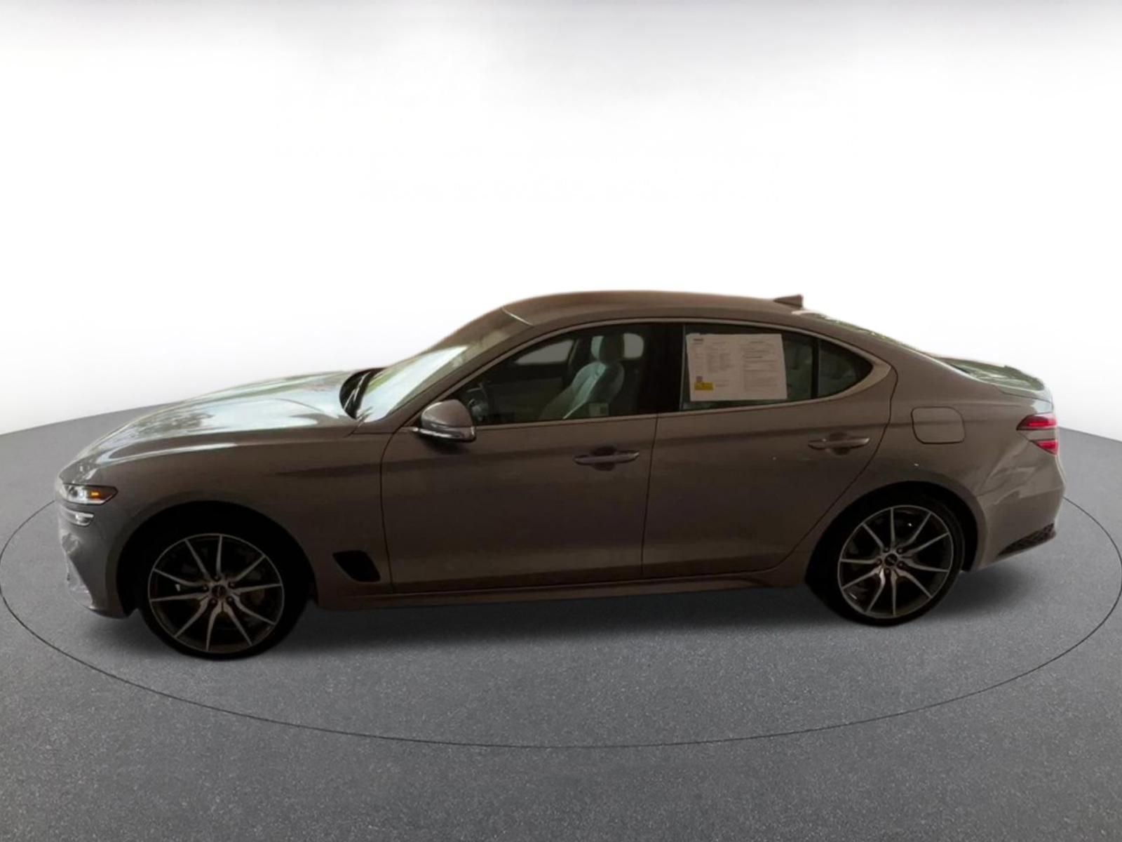 Used 2025 Genesis G70 2.5T AWD/4WD image 9
