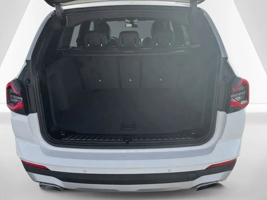 Used 2024 BMW X3 xDrive30i w/ Premium Essential Package image 22