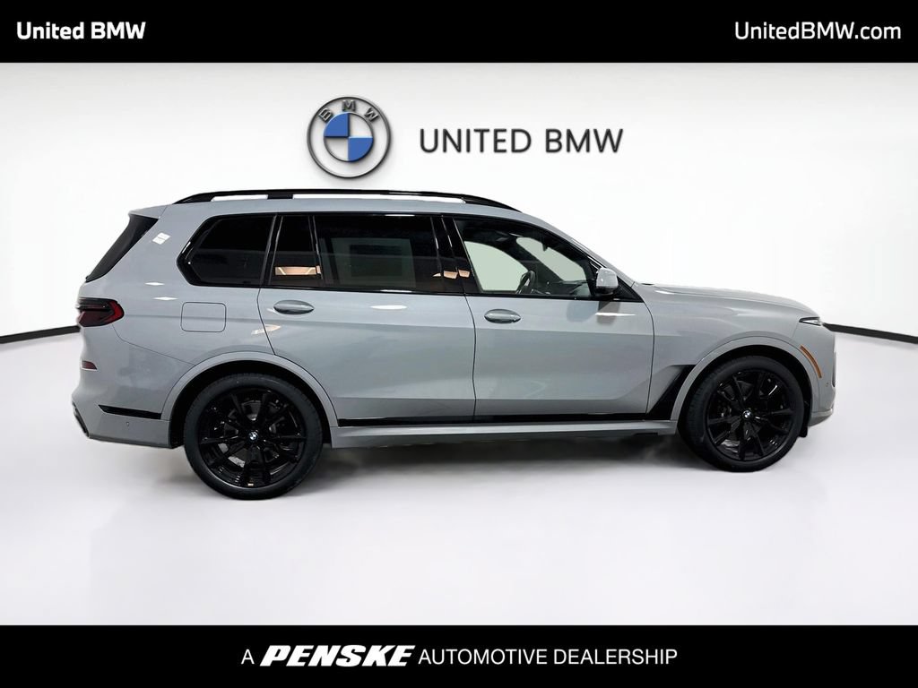 New 2027 BMW X7 xDrive40i w/ M Sport Package AWD/4WD image 4