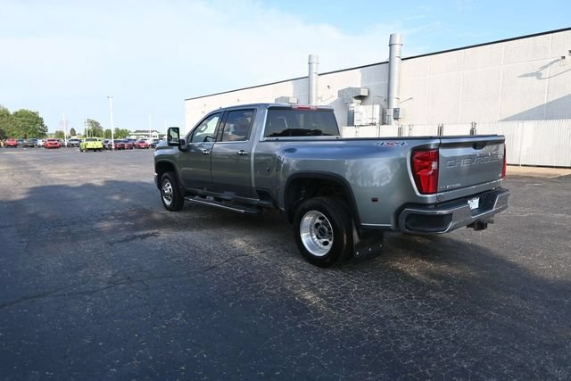 Used 2024 Chevrolet Silverado 3500 LTZ AWD/4WD image 4