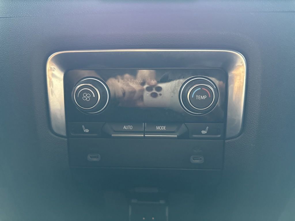 Used 2022 Chevrolet Tahoe Premier image 16