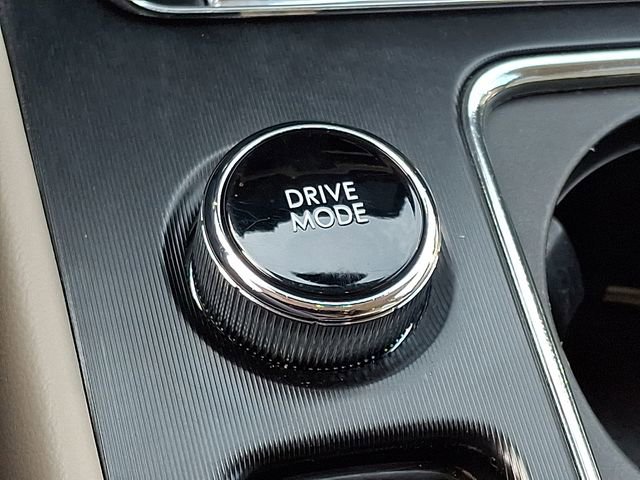 Used 2024 Lincoln Corsair AWD image 24