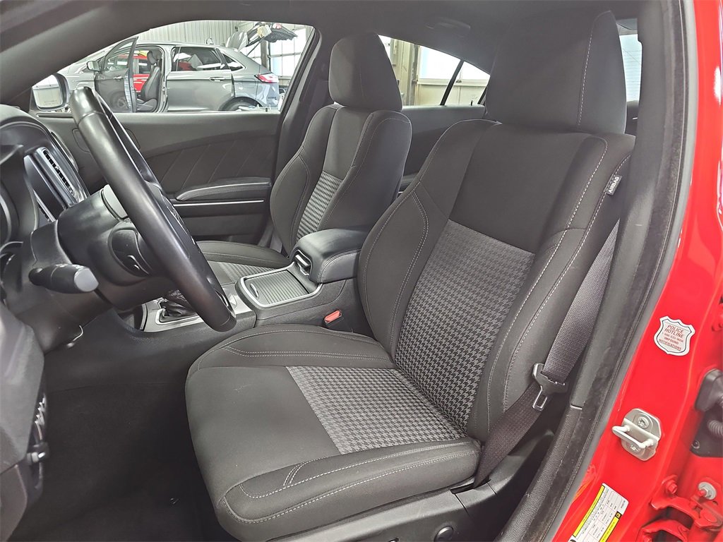 Used 2023 Dodge Charger SXT image 14