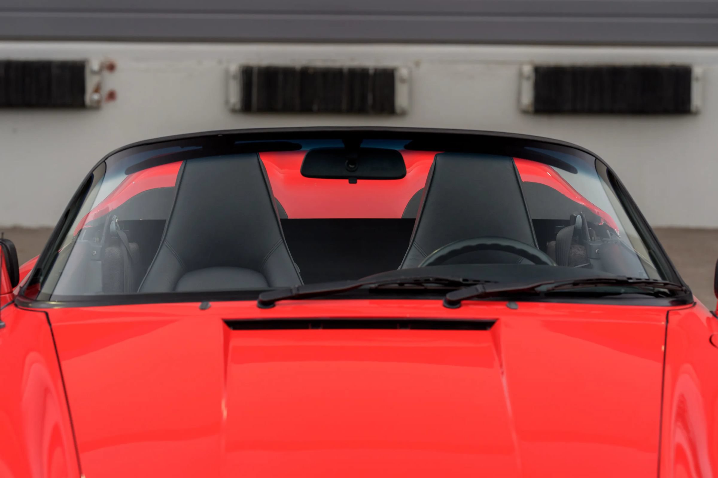 Used 1989 Porsche 911 Carrera RWD image 49