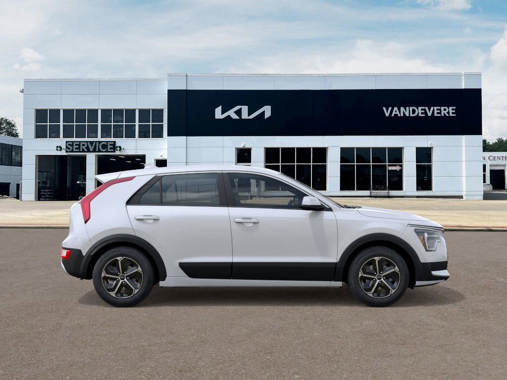 New 2026 Kia Niro LX image 7