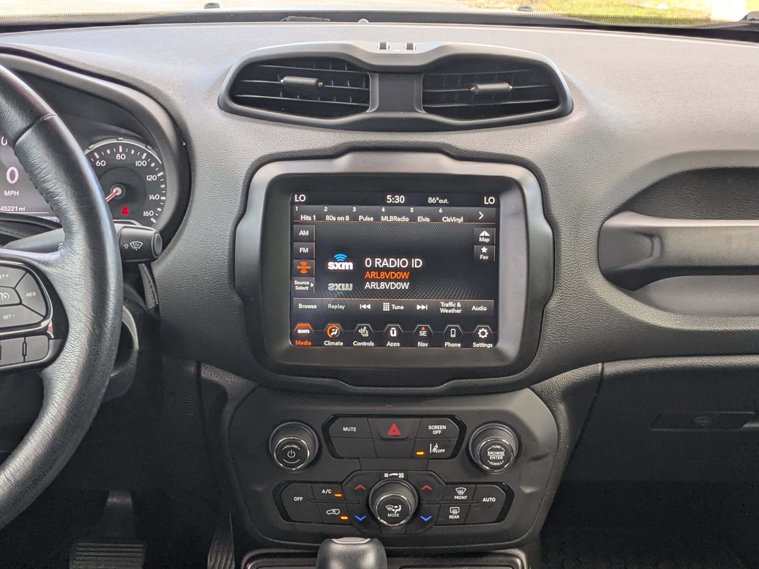 Certified 2022 Jeep Renegade Trailhawk image 17