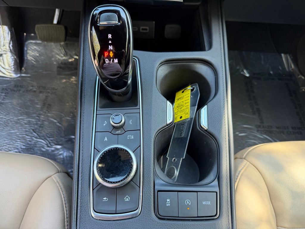 Used 2025 Cadillac XT4 Premium Luxury image 25