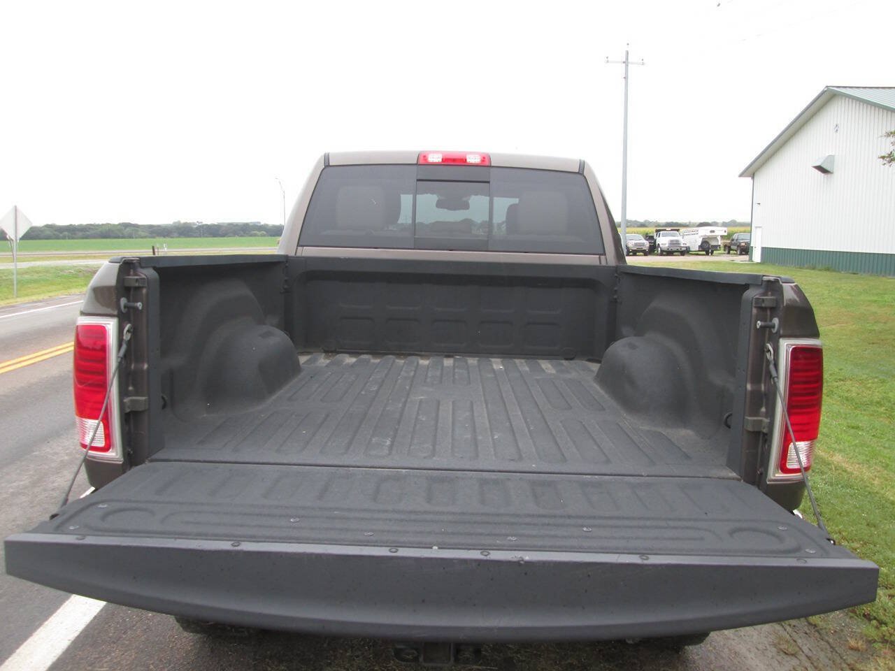 Used 2018 RAM 2500 Longhorn w/ Longhorn Southfork Package AWD/4WD image 5