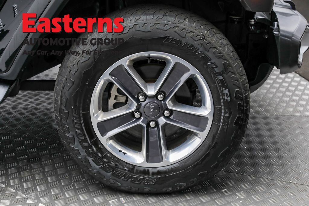 Used 2019 Jeep Wrangler Unlimited Sahara w/ Cold Weather Group image 31