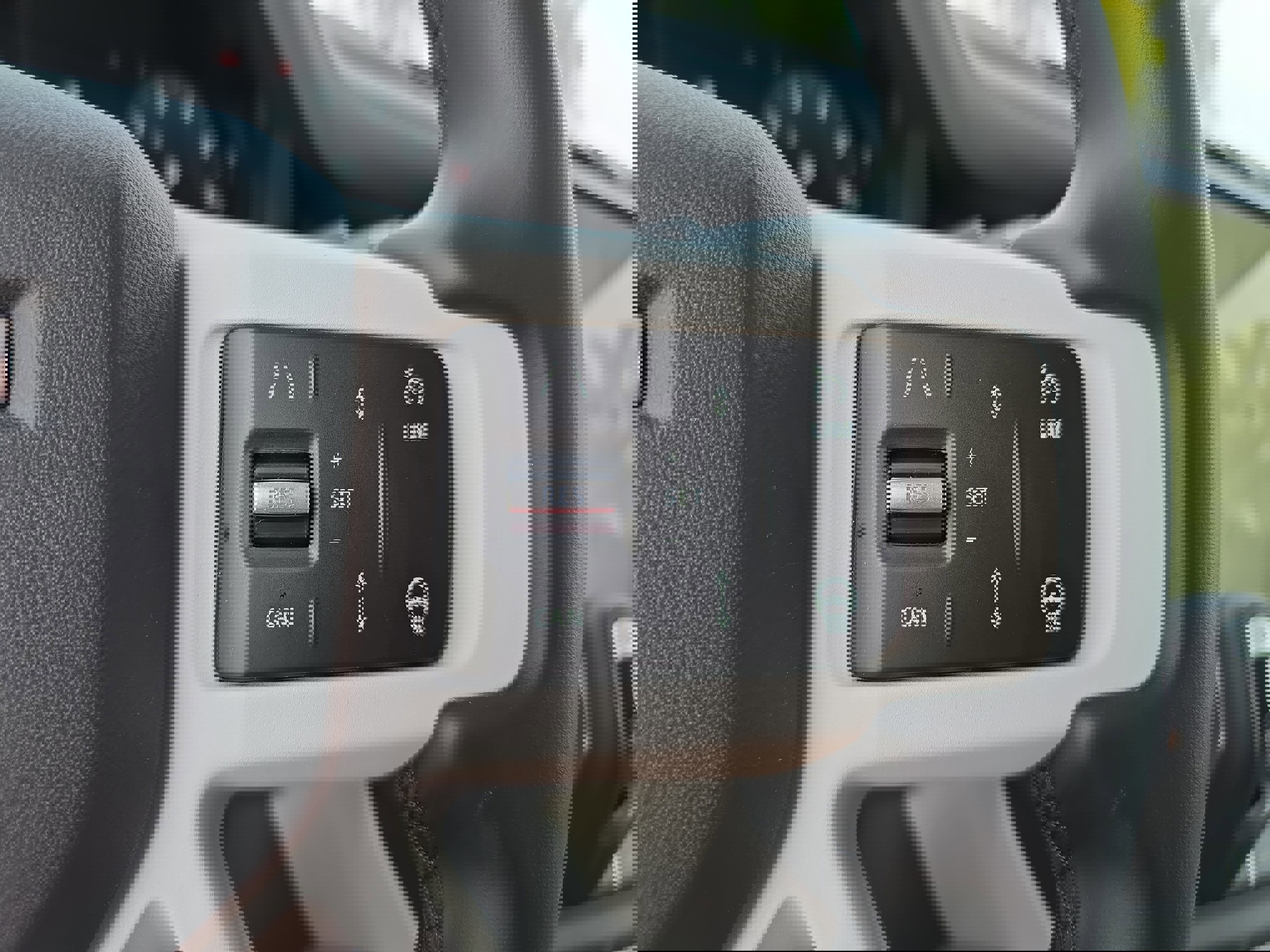 Used 2026 Land Rover Defender 110 X-Dynamic SE AWD/4WD image 17