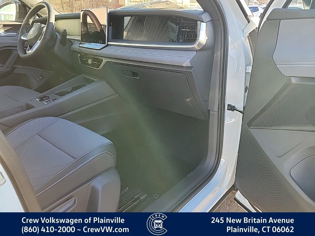 New 2026 Volkswagen Tiguan SE R-Line image 32