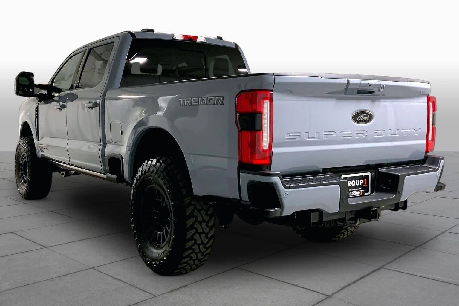 Used 2026 Ford F350 Lariat w/ Tremor Off-Road Package AWD/4WD image 11