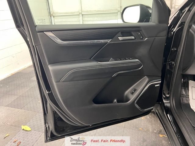 Used 2025 GMC Acadia Elevation FWD image 27