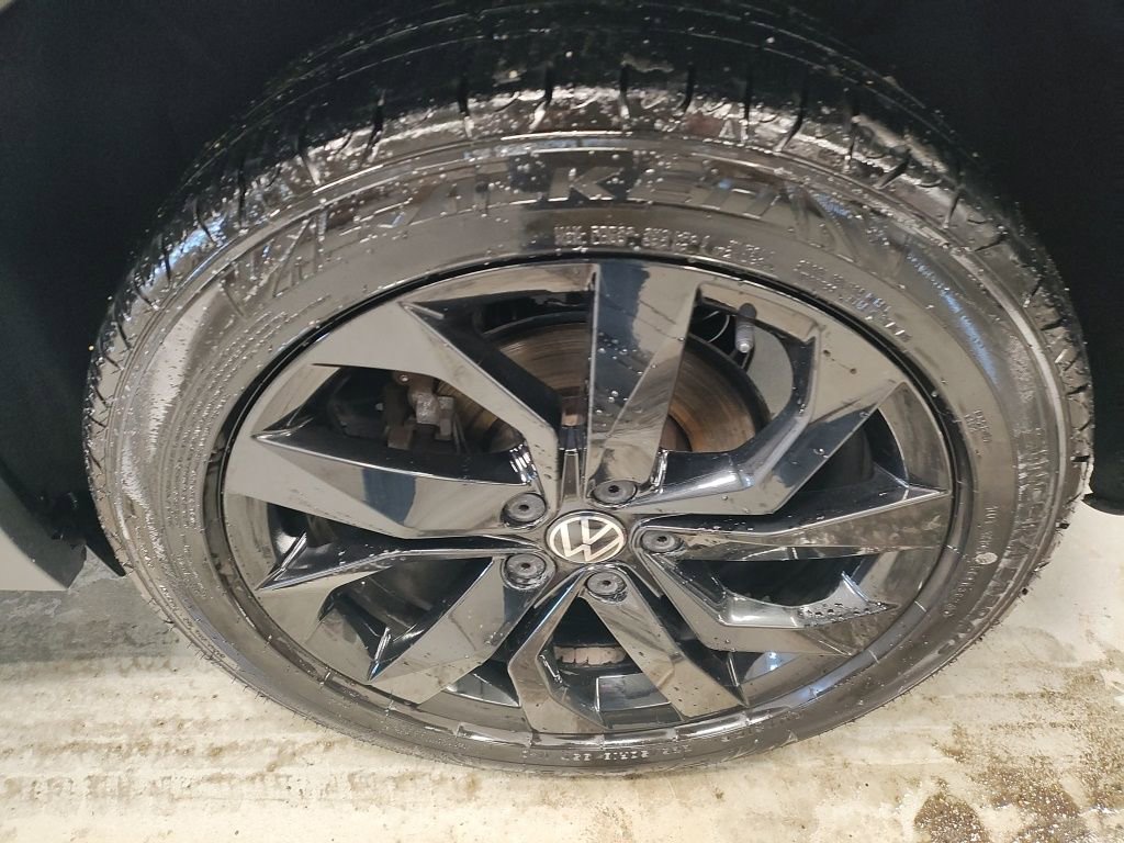 Used 2022 Volkswagen Taos SE image 20