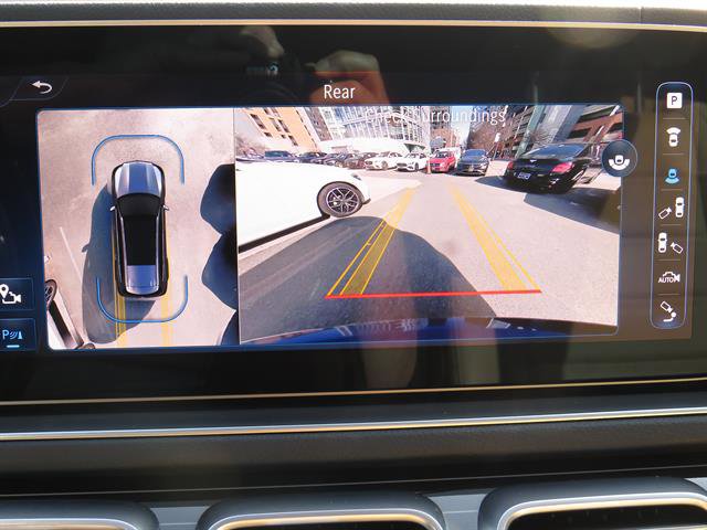 Used 2024 Mercedes-Benz GLS 450 4MATIC image 18