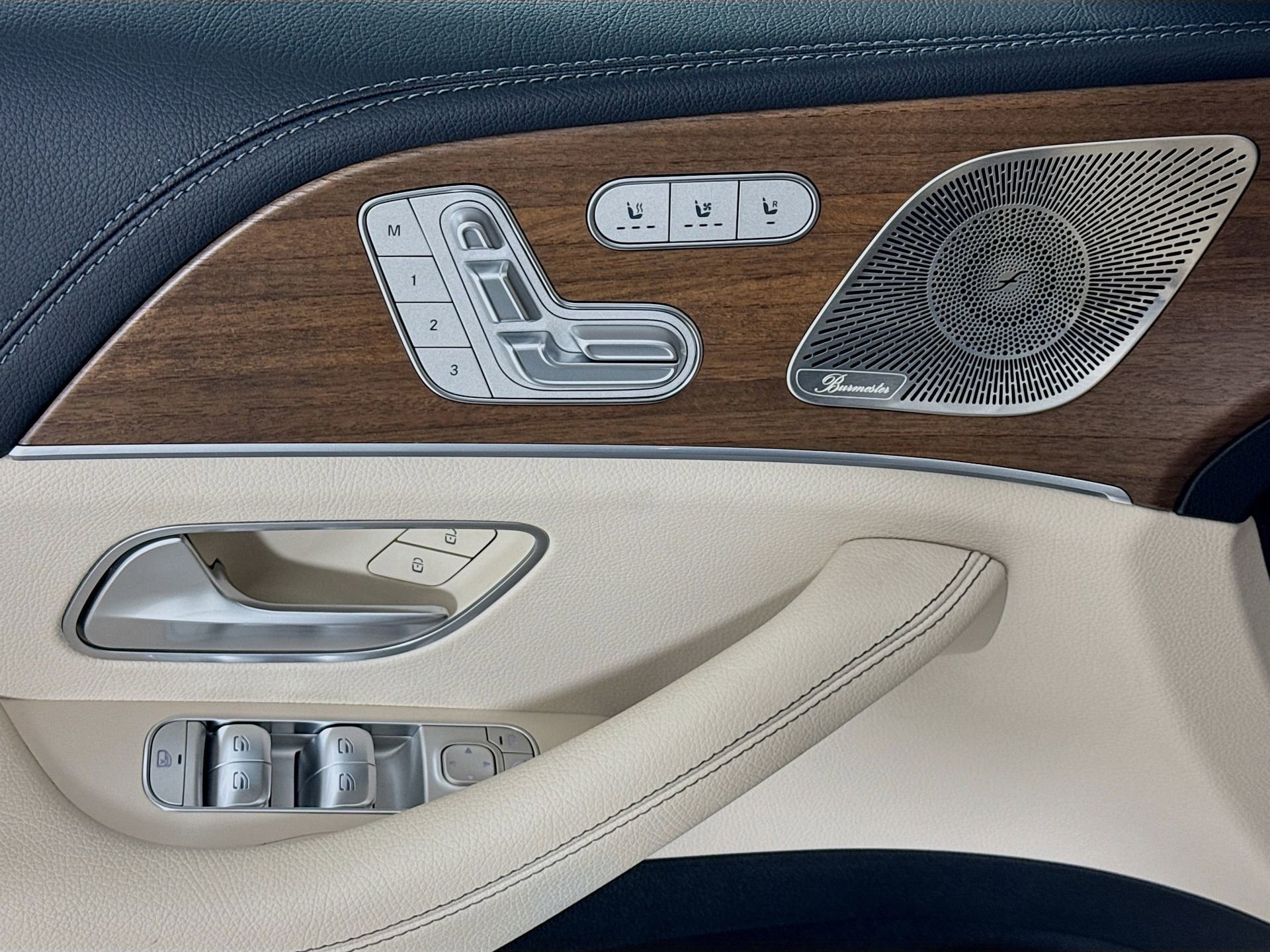 Certified 2024 Mercedes-Benz GLE 450 4MATIC image 19