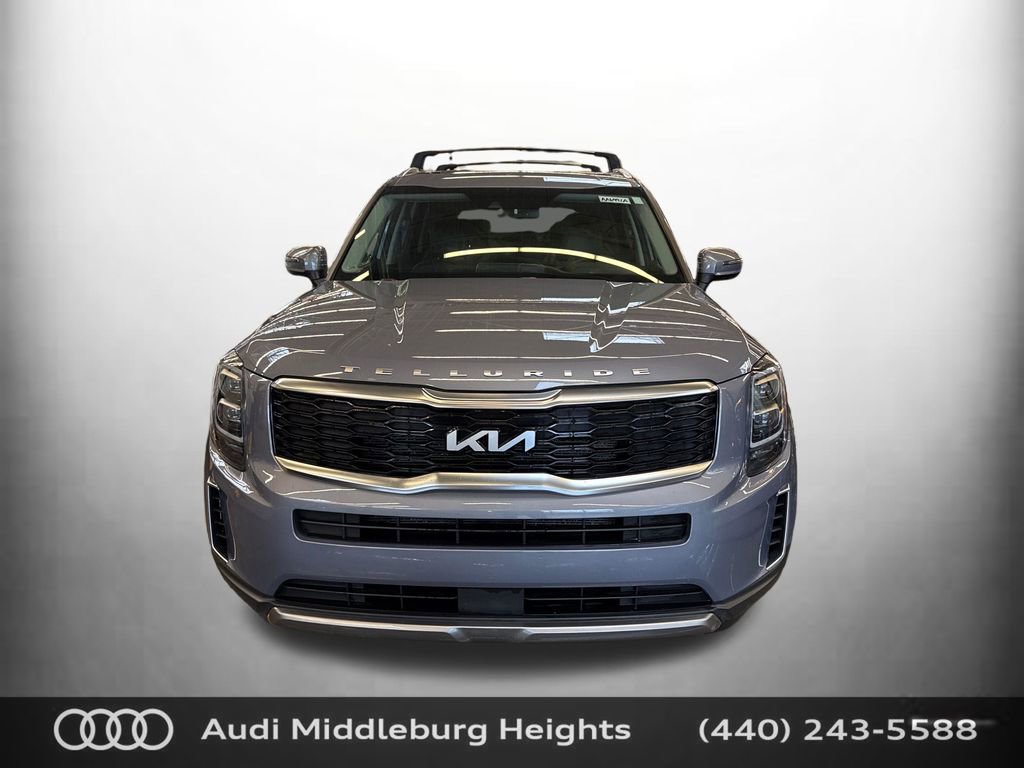 Used 2022 Kia Telluride EX w/ EX Premium Package image 2