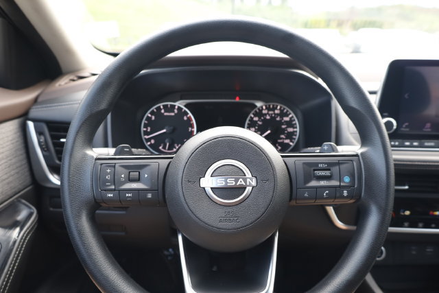 Certified 2023 Nissan Rogue SV AWD/4WD image 17