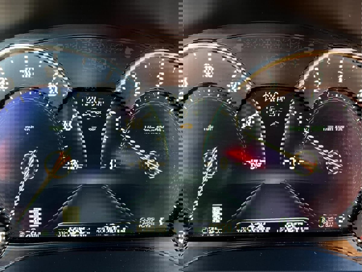 Used 2019 BMW 530i xDrive w/ Premium Package AWD/4WD image 19