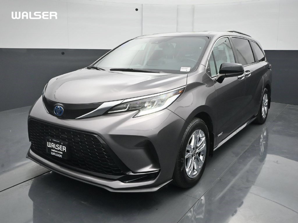Used 2021 Toyota Sienna XSE