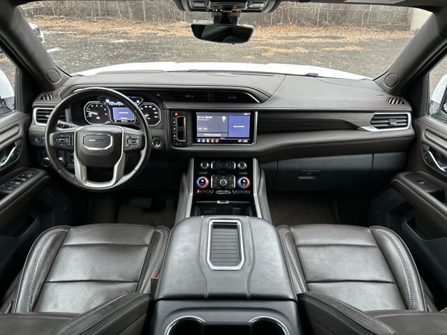 Used 2021 GMC Yukon Denali w/ Denali Premium Package image 19