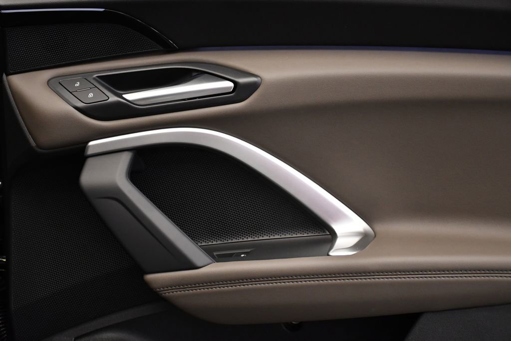 Used 2025 Audi Q5 Premium w/ Convenience Package image 49