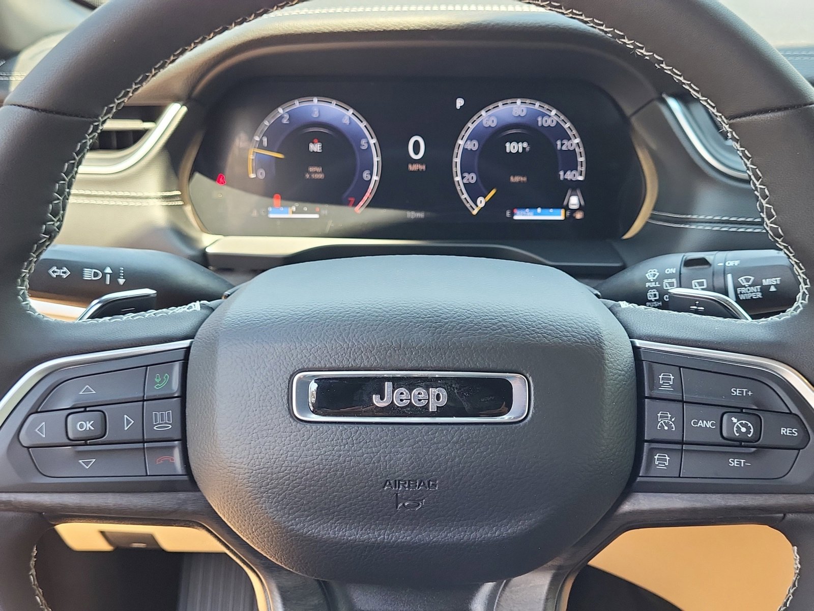 New 2025 Jeep Grand Cherokee L Limited w/ Black Appearance Package image 11