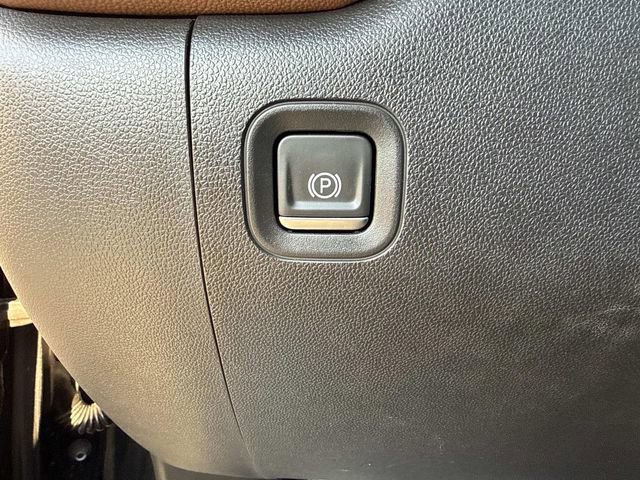 Used 2020 Chevrolet Silverado 1500 High Country w/ Technology Package image 46