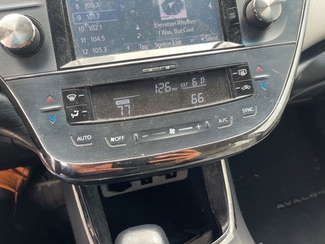 Used 2016 Toyota Avalon Touring image 10