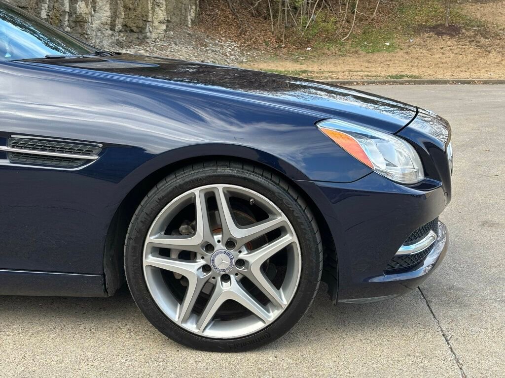 Used 2015 Mercedes-Benz SLK 250 2015 MERCEDES-BENZ SLK 250 image 35