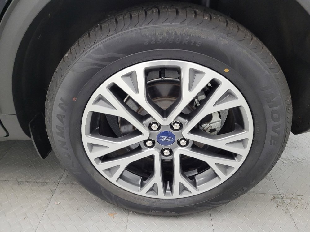 Used 2021 Ford Escape SEL image 31