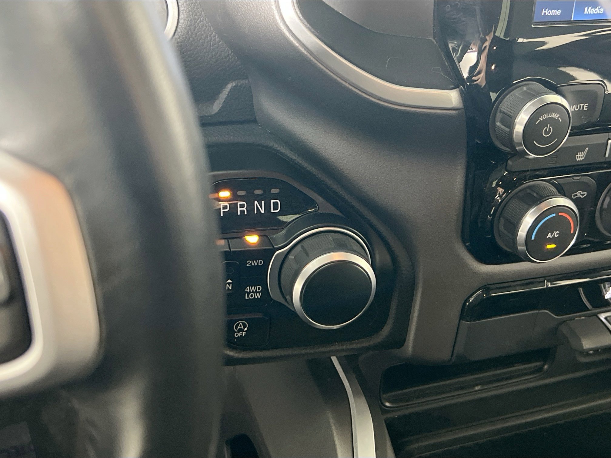 Used 2022 RAM 1500 Big Horn AWD/4WD image 16