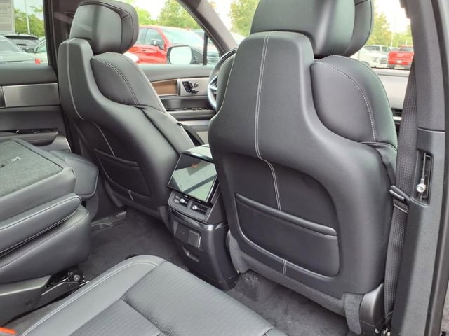 New 2026 Cadillac Vistiq Luxury image 21